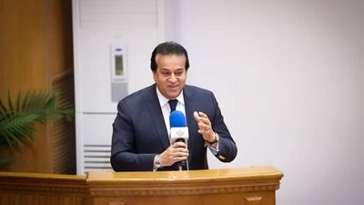 وزير الصحة يكرم الفرق الطبية المشاركة بحملة التطعيمات ضد شلل الأطفال