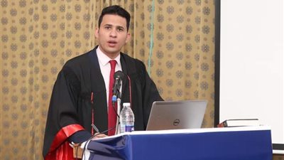 «ابن بني سويف».. خالد بدوي يفوز بجائزة أفضل محاضر على مستوى العالم