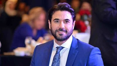 أحمد عز يعلق على مشاركته في فعاليات موسم الرياض 