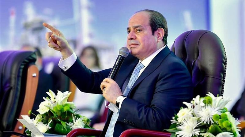 الرئيس السيسي يفتتح