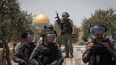 من أجل تأدية الطقوس التلمودية.. قوات الاحتلال الإسرائيلي تقتحم مصلى قبة الصخرة