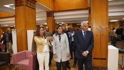 وزيرة الثقافة ومحافظ الجيزة يفتتحان المكتبة المركزية بأكاديمية ‏الفنون