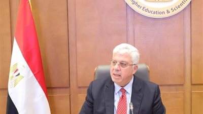 يقبل مجموع 51%.. وزير التعليم العالي يصدر قرارًا بإغلاق كيان وهمي بالقاهرة
