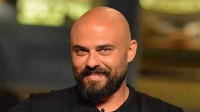 «دخلت مجال الفن دون واسطة».. أبرز تصريحات أحمد صلاح حسني لقناة الأهلي