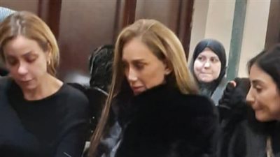 رغم الخلافات .. ريهام سعيد تحرص على تقديم واجب العزاء في والد ريم البارودي