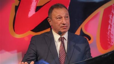 الخطيب يهنئ لاعبات الأهلي للكرة الطائرة ببطولة السوبر