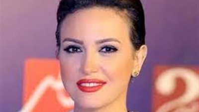 ريهام عبدالغفور لوالدتها في عيد ميلادها: ربنا يديكي الصحة