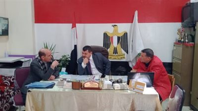 رئيس مدينة الفشن يتفقد أعمال التجميل بشوارع المدينة 