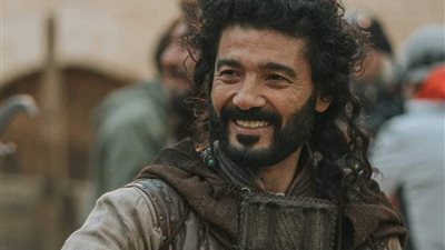 استعدادًا للسباق الرمضاني.. خالد النبوي يبدأ تصوير مسلسله الجديد 
