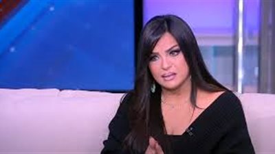 المطربة هدى: «قلة الفلوس خلتني بين نارين فعلاً»