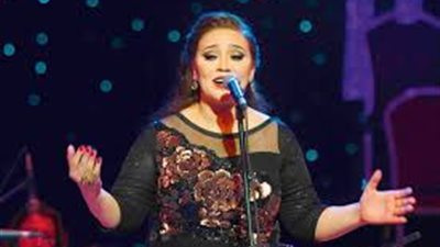 آخرهم وفاة والد مي فاروق.. أحزان الفنانين في شهر يناير 2023