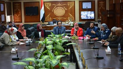 كلية الصيدلة بجامعة طنطا تحصل على شهادتي الأيزو في الإدارة والتعليم