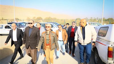 وزيرة البيئة تتفقد المحطات الوسيطة بمراكز أبو تيج وديروط ومنفلوط