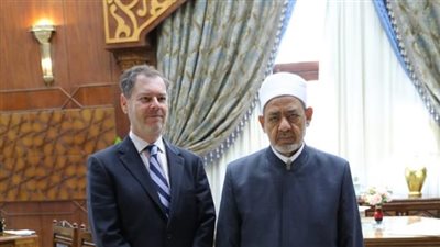 شيخ الأزهر والسفير الإسباني يبحثان سُبل تعزيز التعاون العلمي والدعوي
