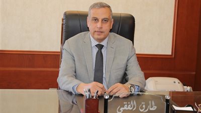 محافظ سوهاج يفتتح معرض الكتاب بنادي المحليات