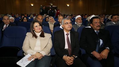  افتتاح فعاليات مبادرة «مراكب النجاة» للتوعية بمخاطر الهجرة غير الشرعية بجامعة الزقازيق