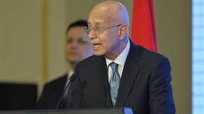 بعد وفاته.. تعرف على رحلة شريف إسماعيل رئيس الوزراء السابق مع المرض