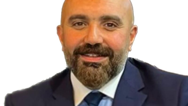 محمد العطار الرئيس