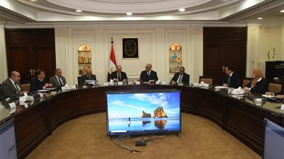 وزير الإسكان ومحافظ القاهرة يتابعا تخصيص الوحدات السكنية بـ 