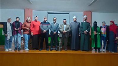 فتيات جامعة سوهاج يشاركن في الدورة المجتمعية بمدينة الغردقة
