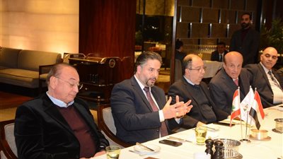 وزير الاقتصاد اللبناني يجتمع مع الجمعية المصرية لرجال الأعمال