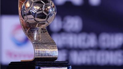 الكاف يُعلن تطبيق تقنية الـVAR بدءً من ربع أمم إفريقيا للشباب بمصر 
