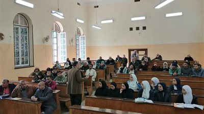 مدرسة خديجة يوسف الثانوية بنات والعطيفى بنين تصلان لنهائي مسابقة أوائل الطلبة بأسيوط 