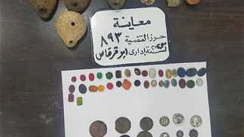 القبض على تاجر آثار