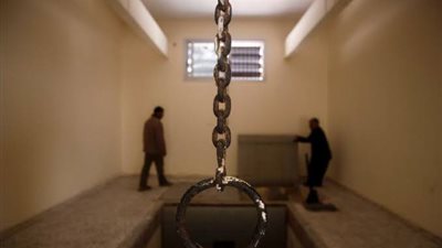 الإعدام شنقاً مصير 3 قضايا شغلت الرأي العام.. آخرها قاتل «ضحية الآيفون»