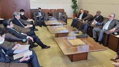 وفد المنطقة الاقتصادية لقناة السويس يناقش مشروعات الوقود الأخضر