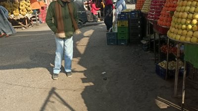 رئيس مركز ومدينة القوصية بأسيوط يوجه بتكثيف الحملات لإزالة الباعة الجائلين
