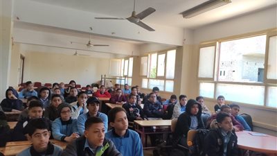احتفالاً بعيد المعلم.. «ثقافة أبنوب» بأسيوط تنظم ملتقى ثقافي