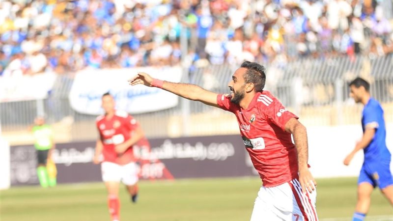 الأهلي يتقدم على