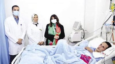 وزيرة الهجرة تتابع حالة الشاب المصري العائد من موزمبيق بعد 5 أشهر 