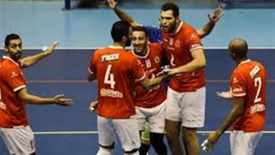 الأهلي ينتصر على الوكرة القطري ويتأهل لربع نهائي البطولة العربية للطائرة 