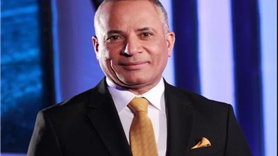 أحمد موسى : الرئيس السيسي وعد المصريين وأوفى في تنمية سيناء 