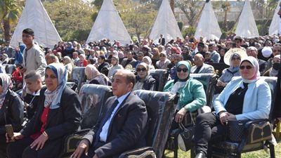 المنشاوى يشهد الاحتفال بعيد الخريجين لأبناء كلية الطب بجامعة أسيوط