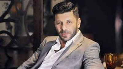 بعد إصابته بكورونا.. إياد نصار : «يعني إيه تجيلي بعد ما قربت تخلص من العالم»