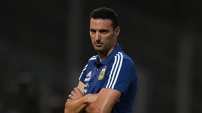 الأرجنتيني سكالوني يتوج بجائزة أفضل مدرب في العالم 2022