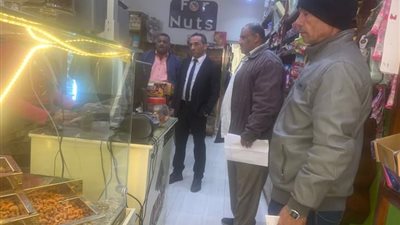 محافظ أسيوط يوجه بتكثيف الحملات التموينية على الأسواق