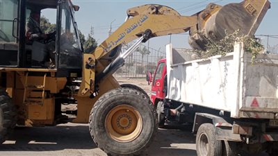 تكثيف أعمال النظافة بمركز ومدينة القنطرة شرق بالإسماعيلية 