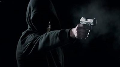 قصة أخطر قاتل متسلسل بالقرن الـ 21.. صنع مقاعد من جلود البشر