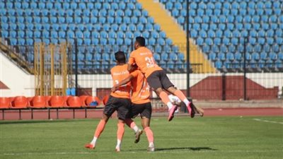 ثلاثي هجومي يقود تشكيل فاركو في مواجهة المقاولون بالدوري 