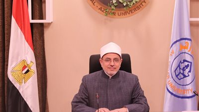 رئيس جامعة الأزهر يناقش خطة خدمة المجتمع 