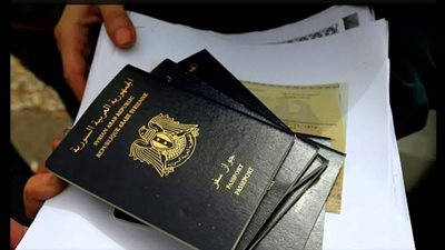 ضبط تشكيل عصابي متخصص في تزوير تأشيرات السفر 