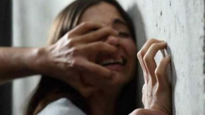 ذئب بشري.. رجل يغتصب صديقة ابنته بلا رحمة «استغل مرض نجلته»