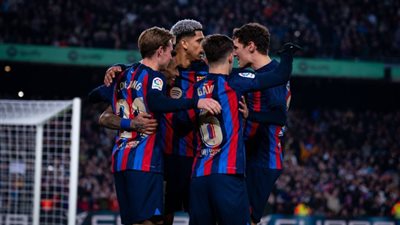 ثلاثي هجومي يقود تشكيل برشلونة الرسمي أمام فالنسيا بالدوري 
