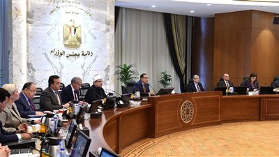 رئيس الوزراء يشيد بقرارات الحزمة الاجتماعية الذي أطلقها الرئيس السيسي