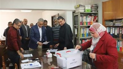 بدء الإنتخابات التكميلية العمالية لممثلي العاملين برعاية وزير القوى العاملة