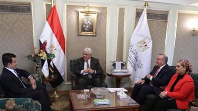 وزير التعليم العالي ومنظمة الإيسيسكو يبحثان آليات تعزيز التعاون المشترك 